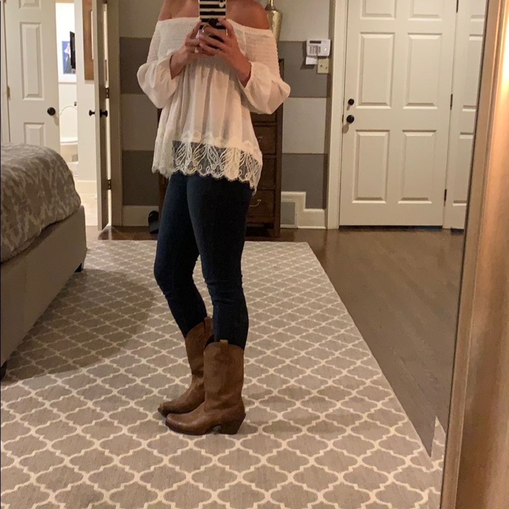 Ariat cowboy boot lively western